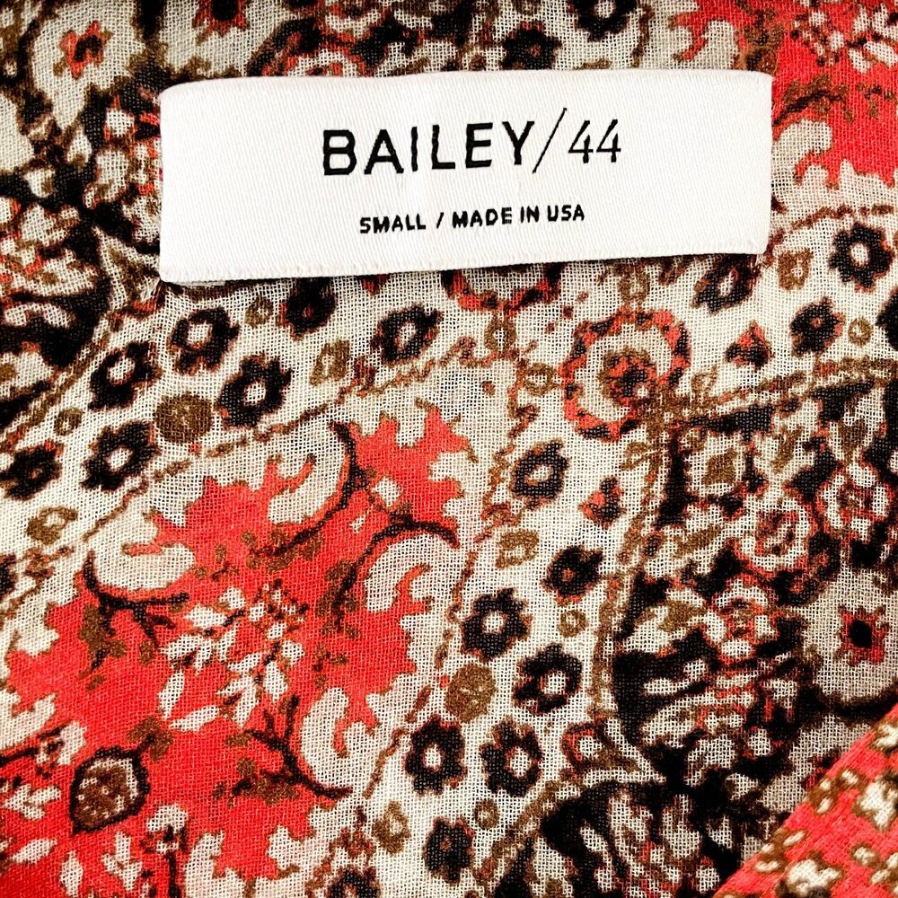 Bailey 44 Women's Santa Fe Trail Crossover V-Neck Medallion Print Top Sz S Boho - Picture 9 of 11